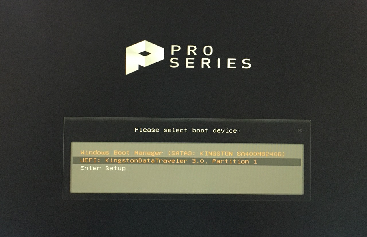 How to Fix HIDCLASS.sys Blue Screen Error on Windows 11/10? 42 12 - Choose USB Flash Drive from Boot Menu