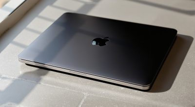 Apple Touchscreen MacBook Pro: OLED, M5 Chips and Expected Price