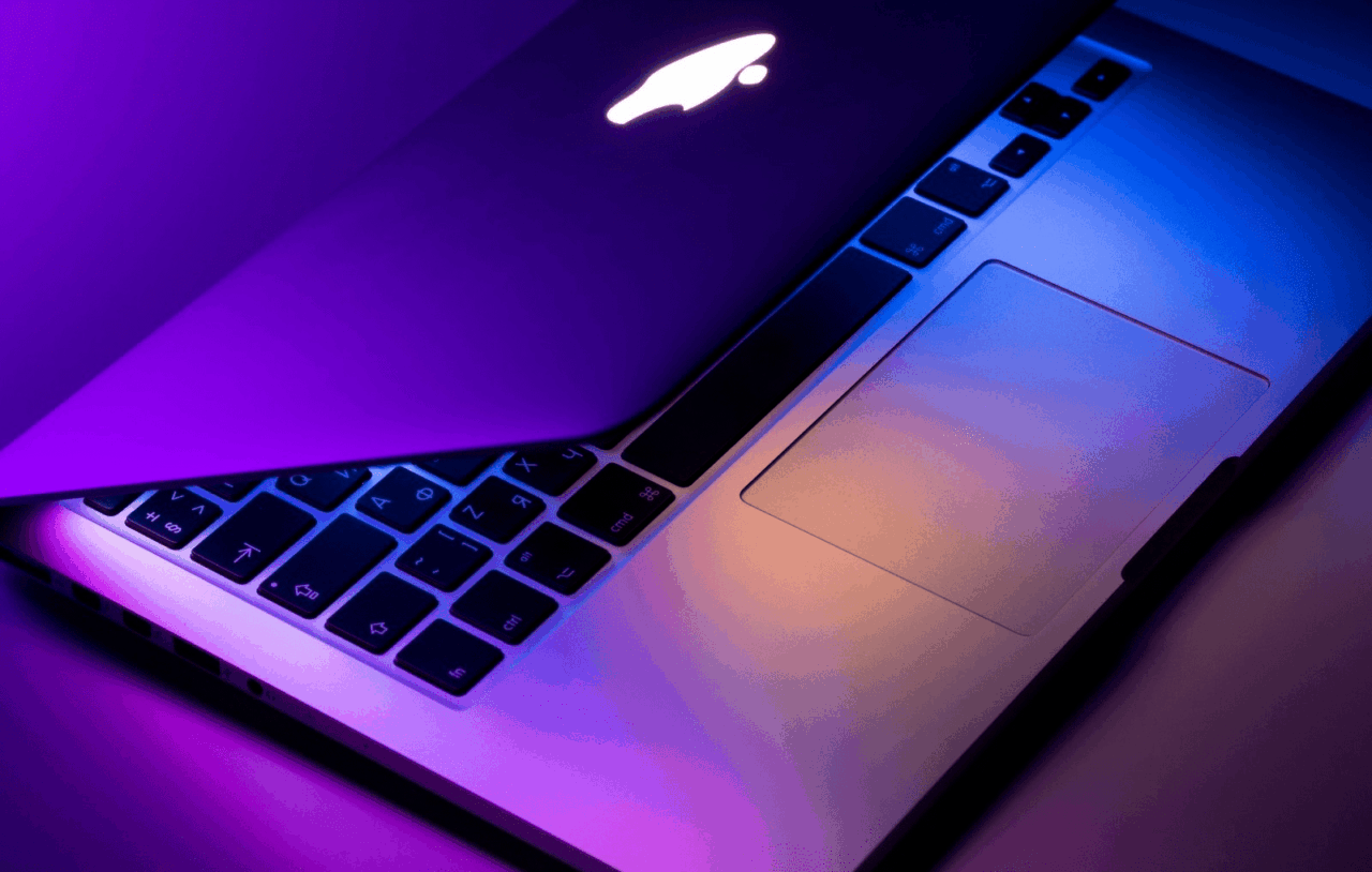 How to Fix White Dot on MacBook Screen