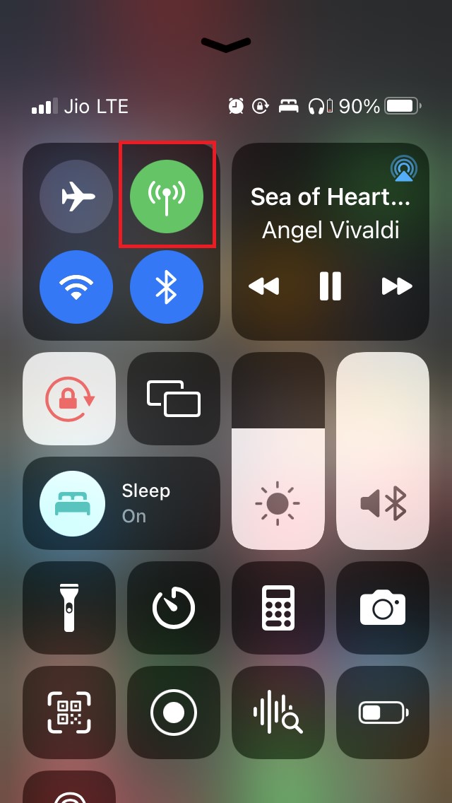 No Notification Alert Showing on iPhone: How to Fix 2 enable cellular data to fix no notification issue