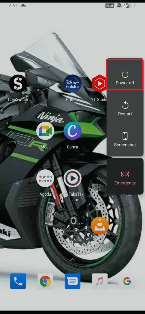 How to Fix Snapchat Not Showing Messages on Android and iPhone? 3 long press power off option