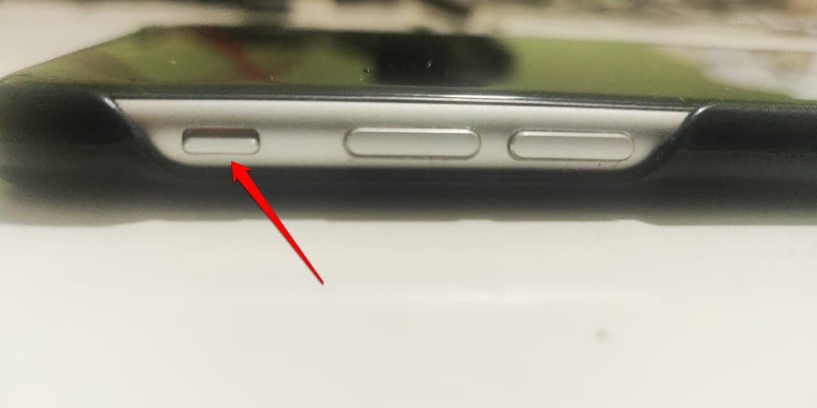 How to Silence Calls on iPhone 3 mute switch on iPhone